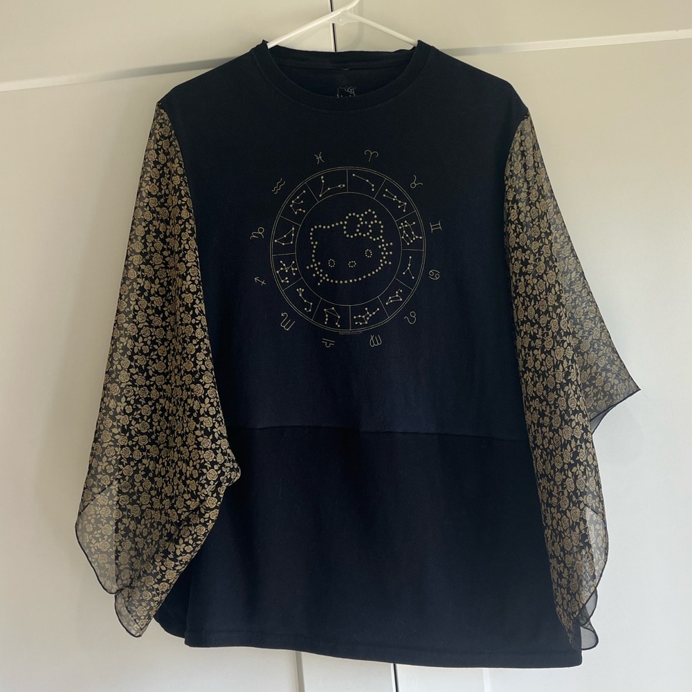 Hello Kitty Tshirt upcycle